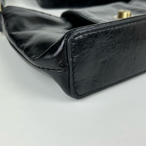 HOBO INTERNATIONAL MILA SHOULDER BAG BLACK - Picture 5 of 9